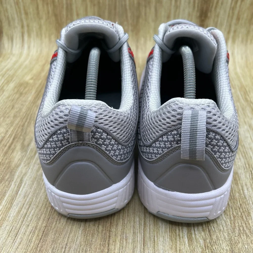 Orthofeet Edgewater 618 Sneakers Men's Size 9.5 4E X-Wide Grey Mesh Orthopedic